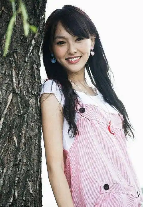 原创本以为现在的唐嫣就够美了看到早期旧照这才是颜值巅峰