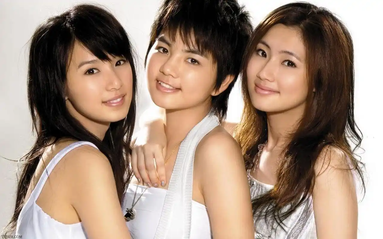 she十七周年演唱会,多少青春已不在,但音乐依然很动听!