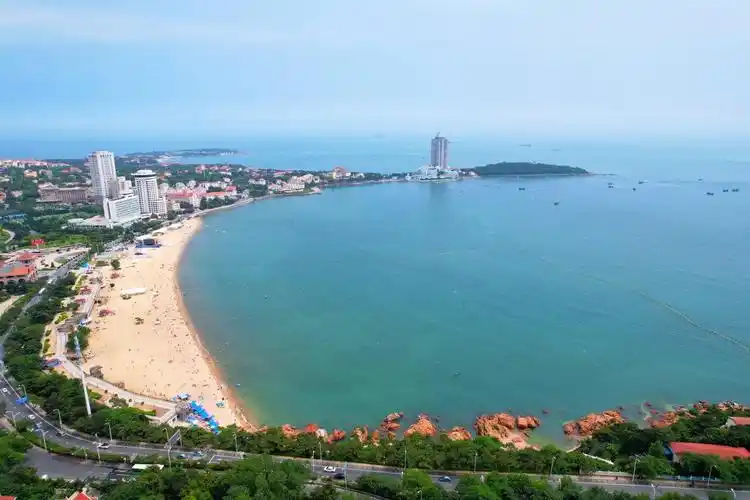 青岛最佳海景拍摄点,古朴典雅,不收门票,犹如走进宫崎骏的动漫