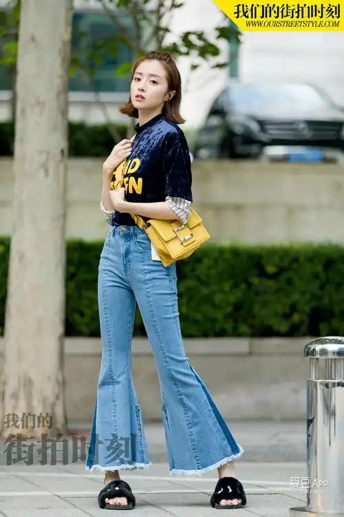 消息胡冰卿演绎夏日街头风简单随性少女感十足