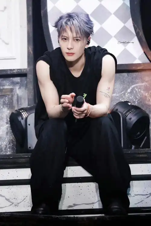 王嘉尔 - 堆糖,美图壁纸兴趣社区