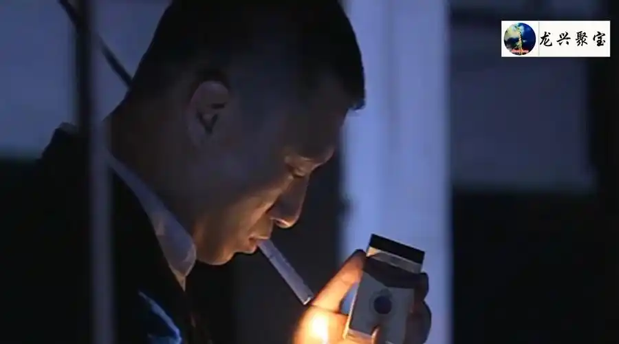 孙红雷《征服》:看到黑老大刘华强点烟,最好快走开!