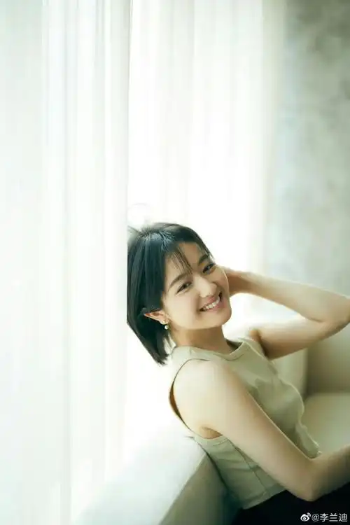 短发|刘海|妆容|李兰迪_网易订阅