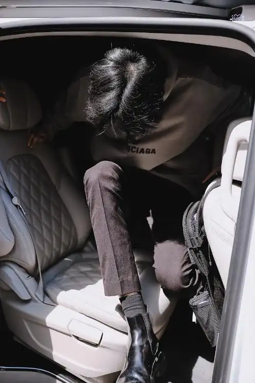 周柯宇超话9715#周柯宇0517生日快乐#have a good day-winner(脚