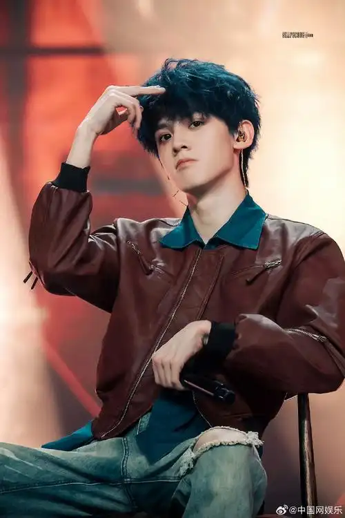 左航蓝发##tf三代大连演唱会应援