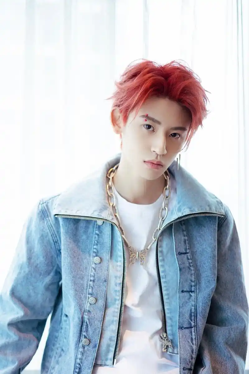 小鬼王琳凯发布520生日单曲奉求了天下以少年之爱治愈心灵