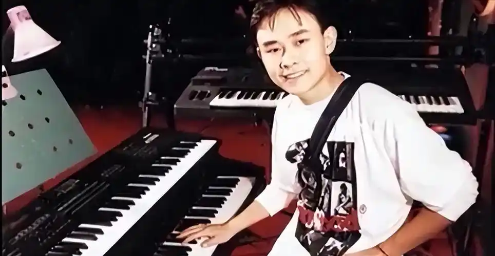 易有料-智能信息流一站式服务平台