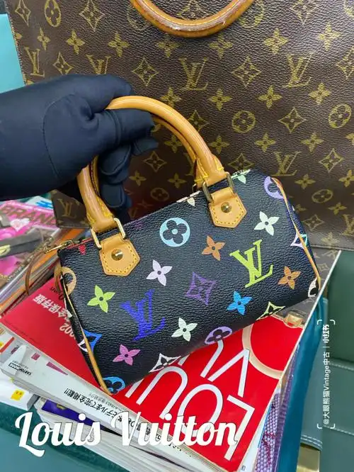 限量版lv黑三彩speedynano卡戴珊同款