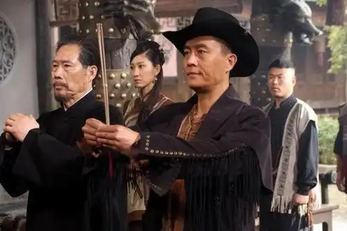 电视剧白狼剧照,海报,穿帮照,拍摄地图片_电视剧_剧情吧