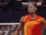 冠军的霸气他一脚踹飞27万元他狂送20万