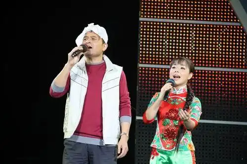 毕福剑与王二妮结婚是误传 与前任老婆离婚