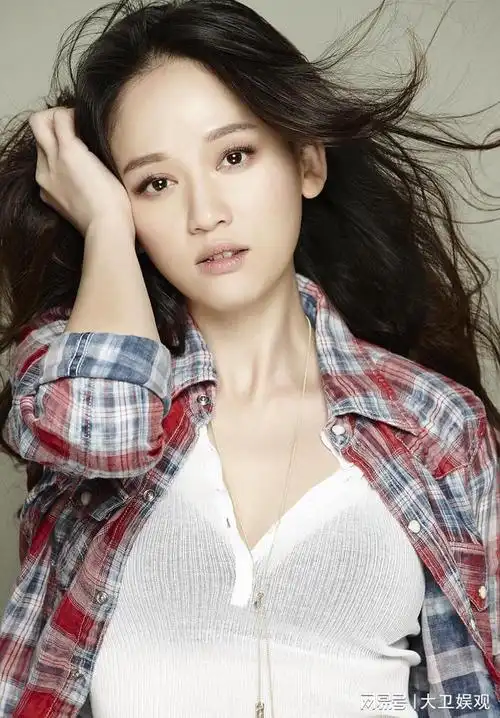 陈乔恩"金扫帚"挑战:下届不蝉联,网友:影后宝座也玩连任?