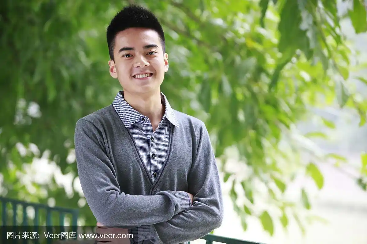 注视镜头,青年人,男孩,半身像,水平画幅