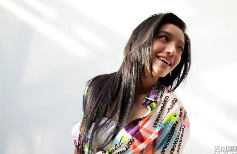 江映蓉《女人帮》mv花絮照曝光 今日出炉