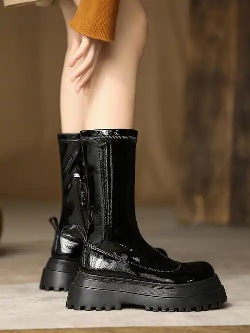 小个子女孩酷帅穿搭必备厚底短靴巨显瘦