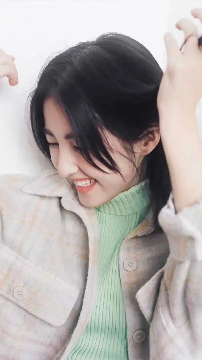 张子枫电影宠爱# #张子枫天生属于镜头# #张子枫电影亲爱的新年好