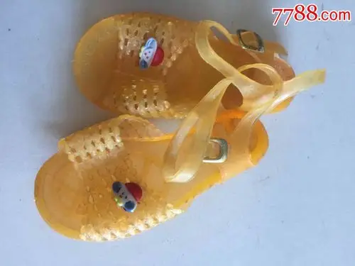 年代儿童塑料凉鞋￥309品99怀旧主题老物件收藏8090儿童塑料凉鞋