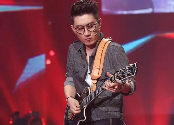 《最浪漫的事》,《没那么简单》,《空城》,《为爱痴狂》,《你要你过