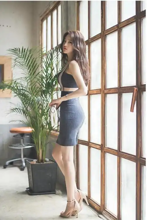 极品美女前凸后翘性感好身材妖娆写真图片