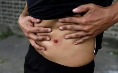 洛城中学爆枪响!12岁女「枪枝走火」5伤 枪伤男童捡回一命