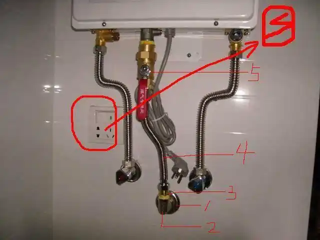 燃气热水器角阀装这里才耐用!别像我家装错了!哭