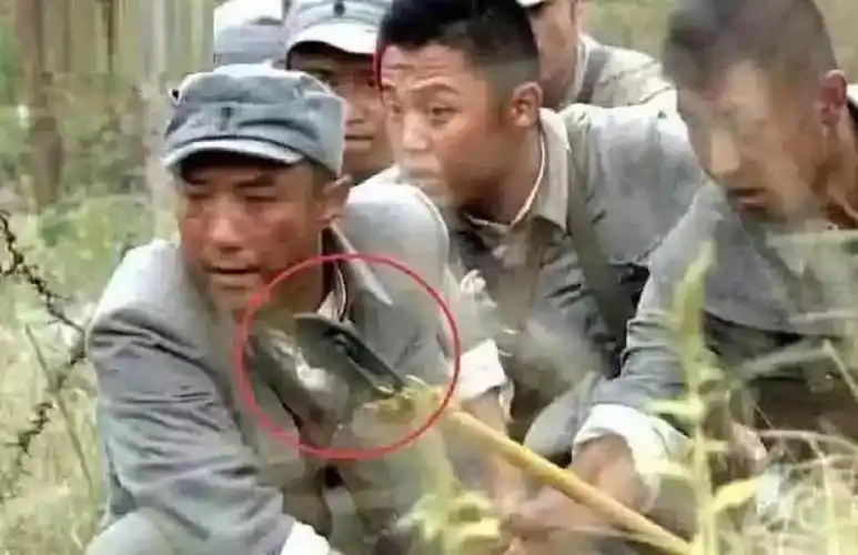 "少儿不宜"的穿帮镜头,神仙姐姐"胸脯"吸睛,网友:流鼻血了