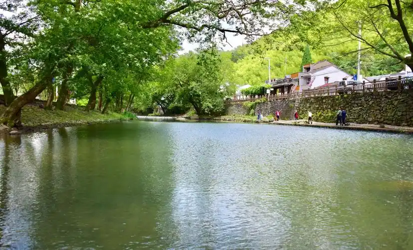 山清水秀.风景如画