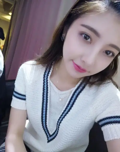 四川校花李惠玥清纯妩媚性感写真图片