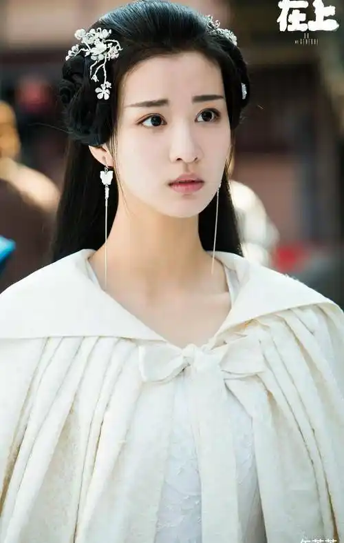 盘点女星白衣古装造型:躲过了杨幂刘亦菲,却被"表妹"美哭了_扮相_演技