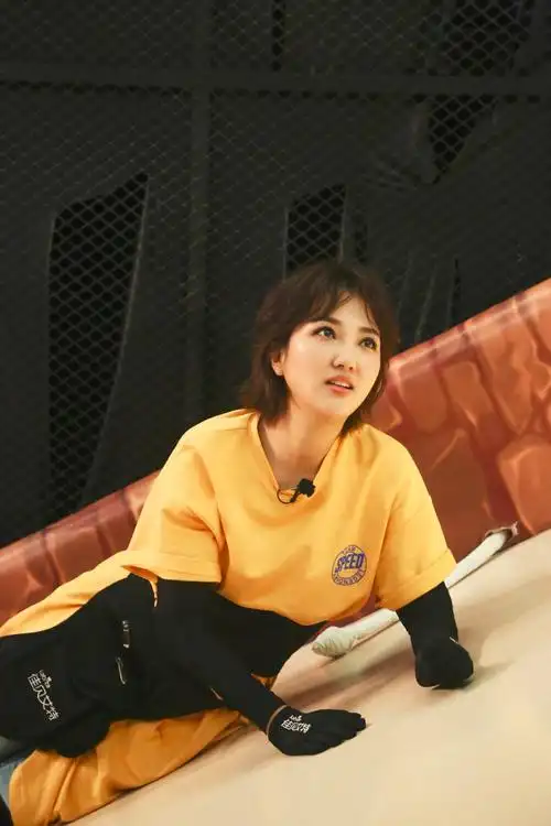 杜沁怡《疯狂的麦咭》搭档新f4闯关 新颖巧思化解密室危机