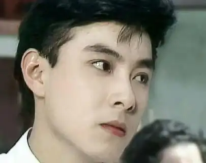 盘点男星年轻时期对比照,高晓松能拍偶像剧,张卫健完爆整容脸