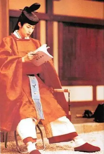 2011年电影《源氏物语》中天海佑希扮演的光源氏简直分分钟要把人掰弯