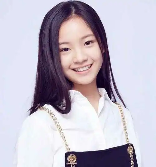 回顾:10位00后小花,争奇斗艳各显神通,谁能成为国民妹妹?