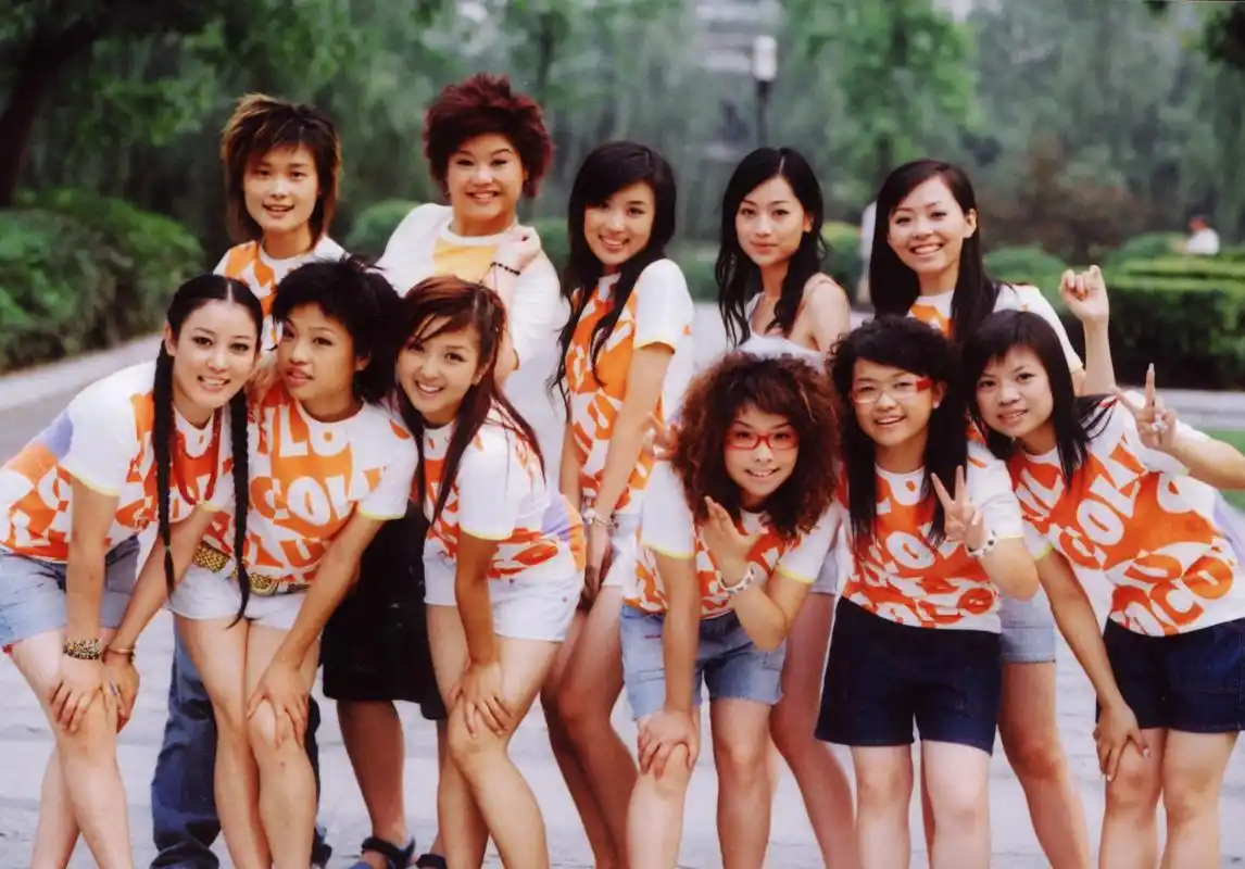 周笔畅成都开唱 05届超女如今都在做什么__中国青年网