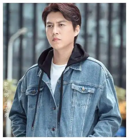 高亦心为何反对母亲江珊与小9岁靳东恋爱却支持小15岁男星追求