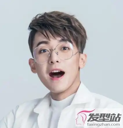 中学生发型男生帅帅的 清爽洋气当校园男神