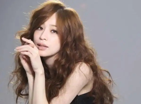 王心凌在这档节目中一直表现非常出色,因此个人喜爱度也一直排名在前.