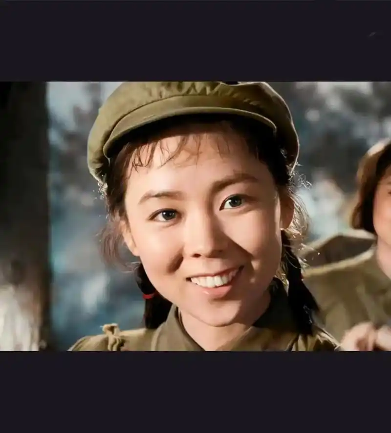 英雄儿女.手握钢枪,寄足方寸,心怀云天,守护战鹰安全;令行禁 - 抖音