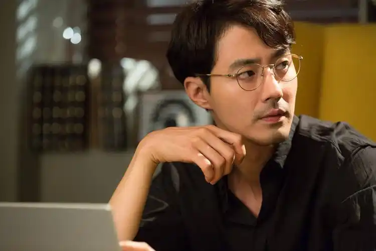 如何评价赵寅成