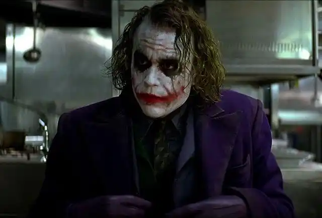 丑,穷,坏的小丑,为什么能吊打那么多"高富帅"超英?