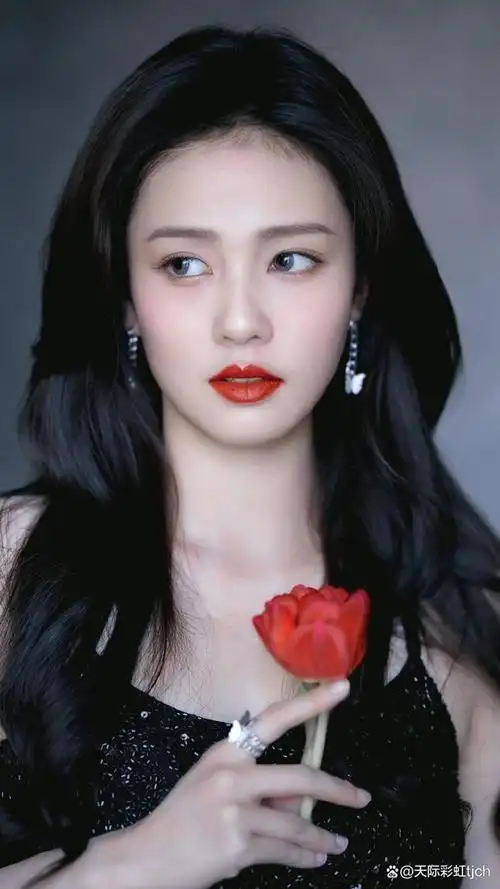 白鹿中国内地女演员