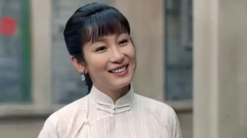 《老酒馆》精彩片段,陈宝国,秦海璐演绎大时代下的平凡小人物