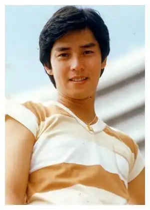 谭咏麟一夫二妻幸福生活和正室相约丁克和红颜知己生子