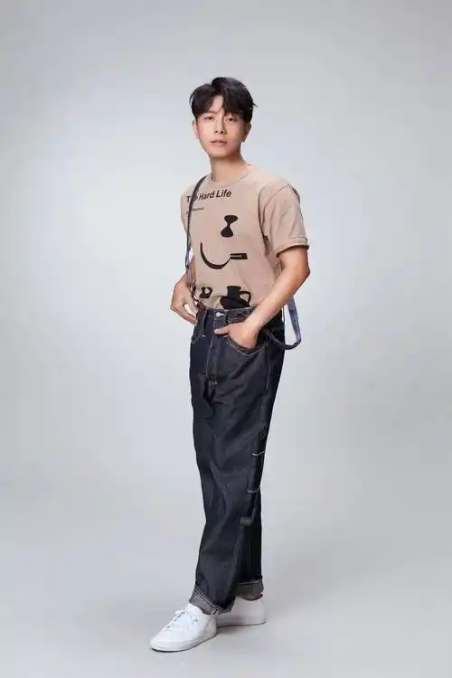 dylan致敬,"忽然"发行英文单曲,是因为韦礼安原本计划上半年推出歌迷