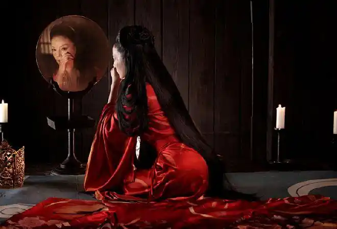 博物馆中一副女鬼图是清代无名画师所画大多数人不敢晚上看