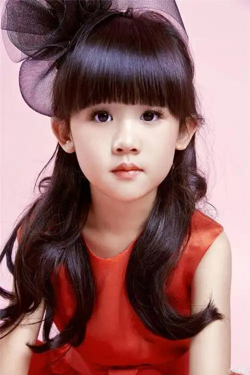 9岁贝儿11岁多多近照曾被称呼为贝多疯的贝儿比多多还淑女