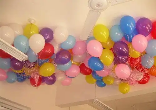 墙上怎么贴心形气球墙上心形气球怎么摆成心形