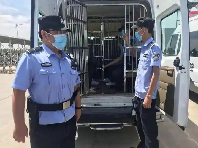 夏县8名犯罪嫌疑人被押送至绛县看守所羁押