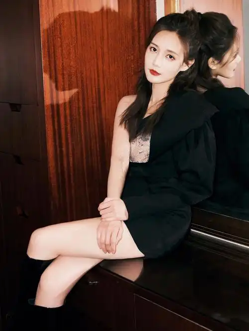 李一桐性感组图四