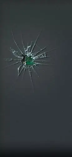 iphone碎屏壁纸高清无水印 30张以假乱真碎屏锁屏壁纸大全__财经头条